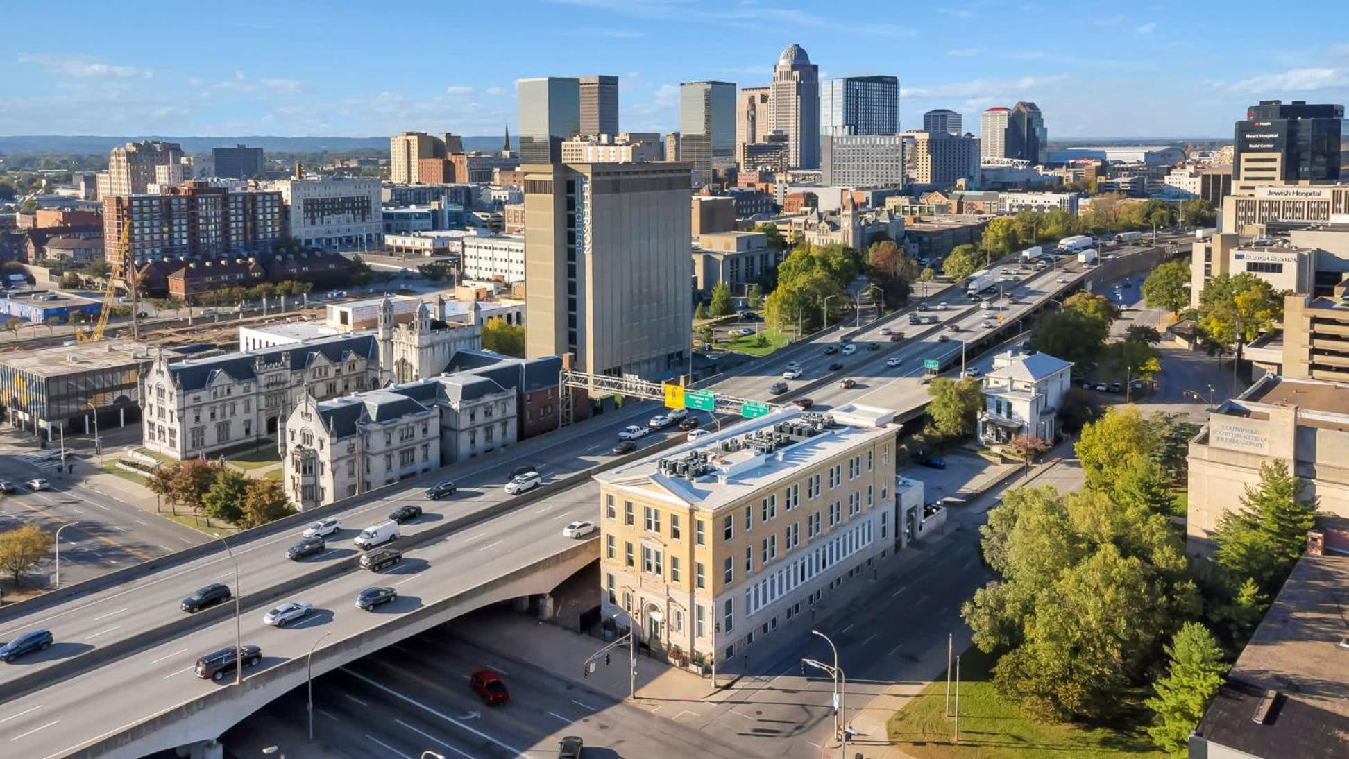 Bright Unit In Historic #311 Louisville